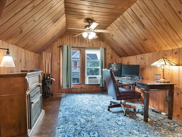 823 S Crockett Street, Sherman, TX 75090