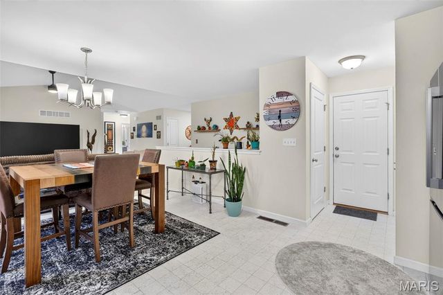 10 Majestic Lakes Court, Moscow Mills, MO 63362