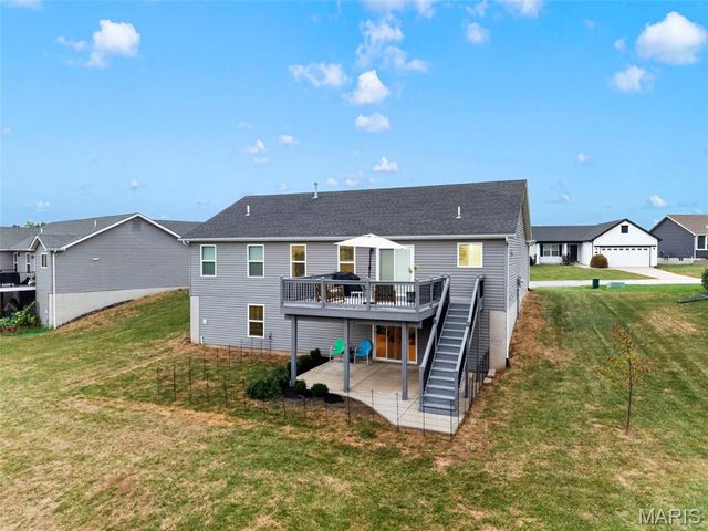 10 Majestic Lakes Court, Moscow Mills, MO 63362