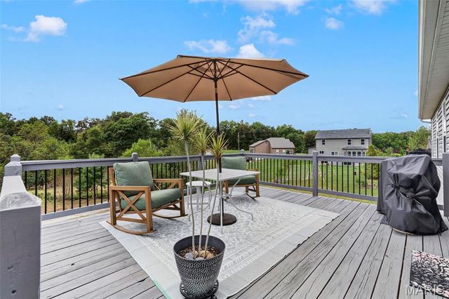 10 Majestic Lakes Court, Moscow Mills, MO 63362