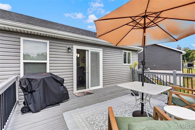 10 Majestic Lakes Court, Moscow Mills, MO 63362