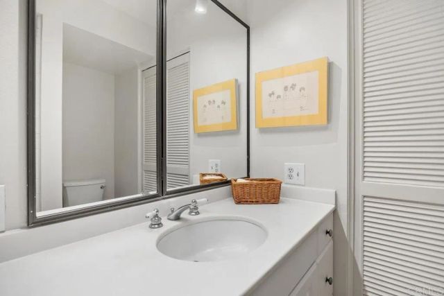 225 Sea Forest Ct, Del Mar, CA 92014
