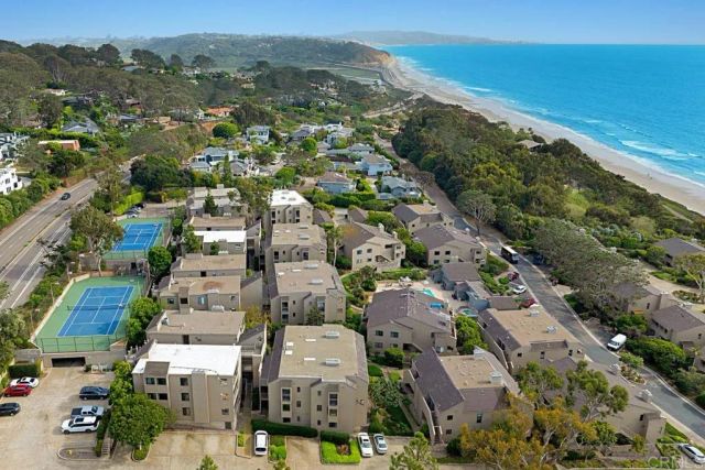 225 Sea Forest Ct, Del Mar, CA 92014