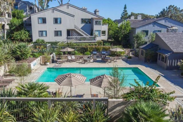 225 Sea Forest Ct, Del Mar, CA 92014