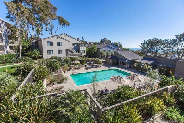 225 Sea Forest Ct, Del Mar, CA 92014