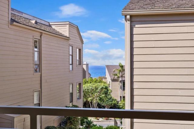 225 Sea Forest Ct, Del Mar, CA 92014