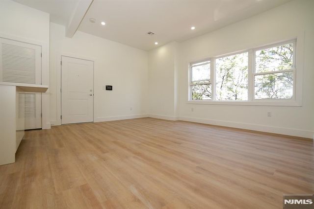 776 Bergen Street 1L, Newark, NJ 07108