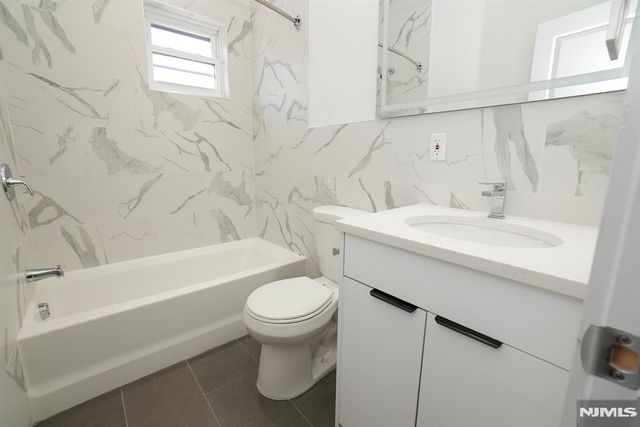 776 Bergen Street 1L, Newark, NJ 07108