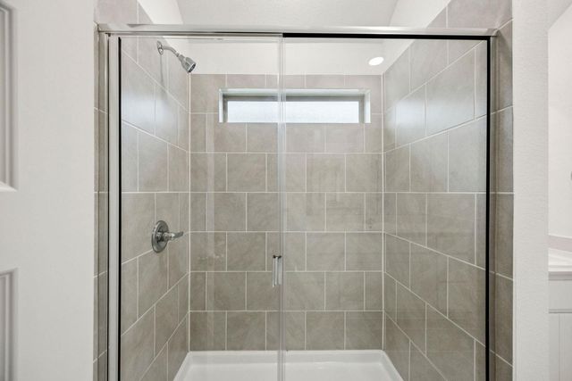 176 Hornet ST, Elgin, TX 78621