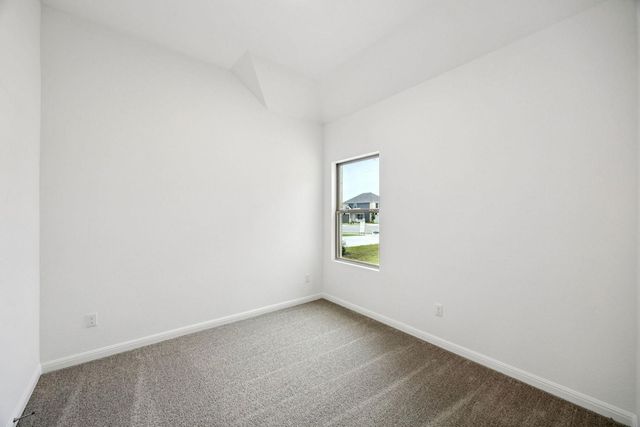 176 Hornet ST, Elgin, TX 78621