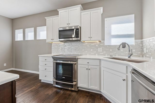 17203 Jackson Avenue, Gretna, NE 68028