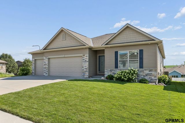 17203 Jackson Avenue, Gretna, NE 68028