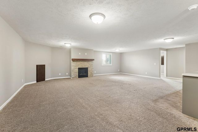 17203 Jackson Avenue, Gretna, NE 68028