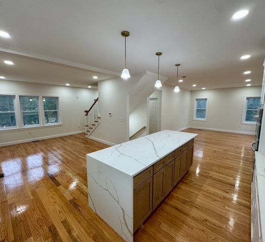 344 Hilldale Ave, Haverhill, MA 01832