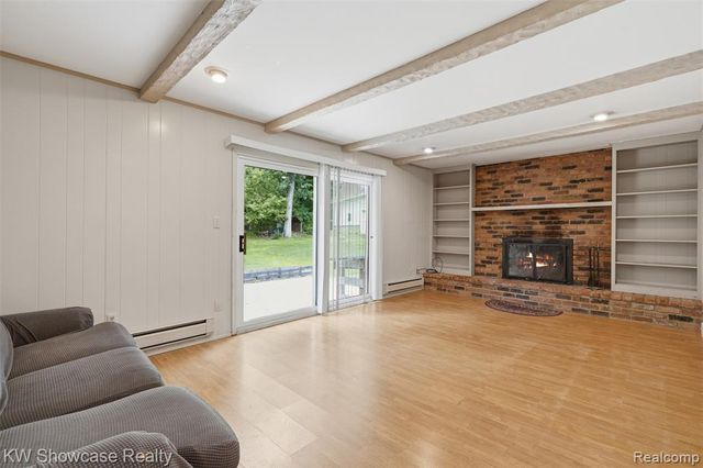 7125 Ridgewood Road, Clarkston, MI 48346