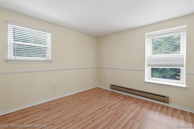 7125 Ridgewood Road, Clarkston, MI 48346