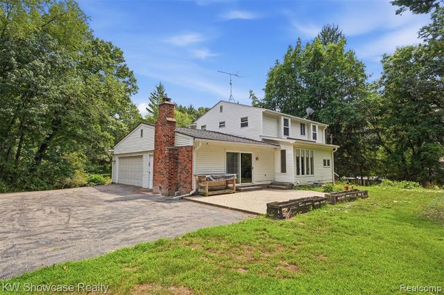 7125 Ridgewood Road, Clarkston, MI 48346