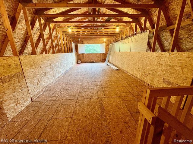 7125 Ridgewood Road, Clarkston, MI 48346