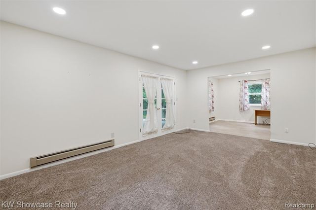 7125 Ridgewood Road, Clarkston, MI 48346