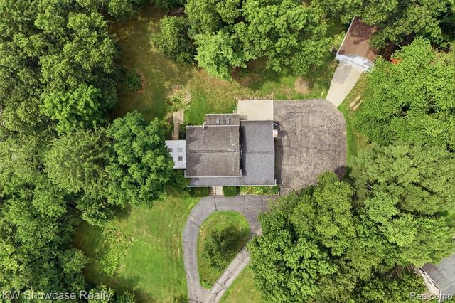 7125 Ridgewood Road, Clarkston, MI 48346