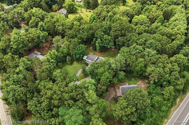 7125 Ridgewood Road, Clarkston, MI 48346