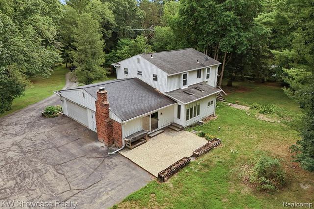 7125 Ridgewood Road, Clarkston, MI 48346