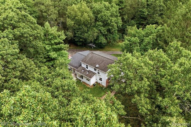 7125 Ridgewood Road, Clarkston, MI 48346