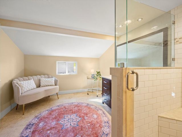 817 Edgefield Road, Fort Worth, TX 76107