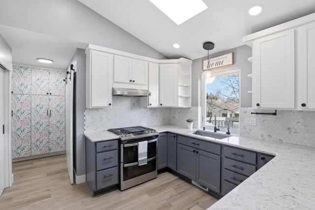 1715 S St. Charles Rd, Spokane Valley, WA 99037