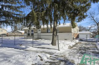 16515 Plymouth Drive, Markham, IL 60428