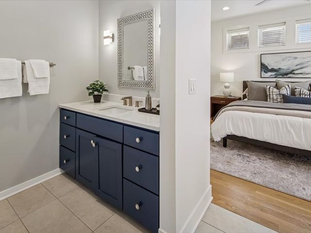 4542 N Leavitt Street, Chicago, IL 60625