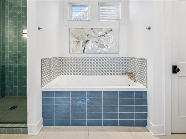 4542 N Leavitt Street, Chicago, IL 60625