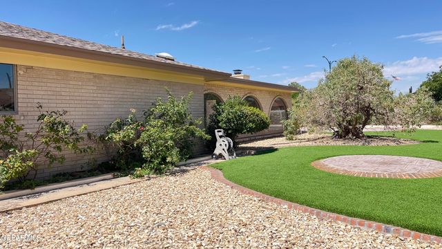 10601 CAUSEWAY Drive, El Paso, TX 79935