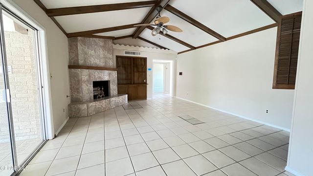 10601 CAUSEWAY Drive, El Paso, TX 79935