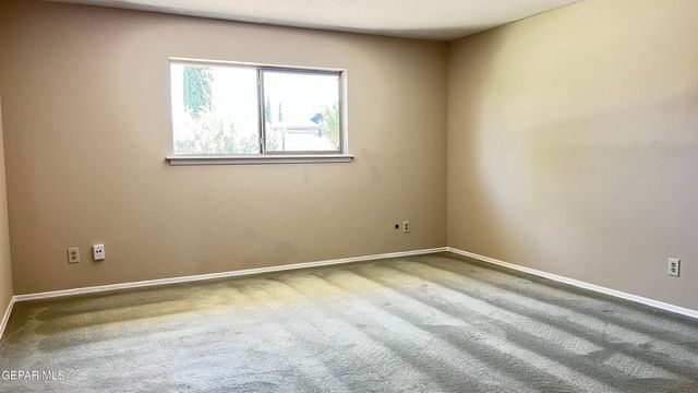 10601 CAUSEWAY Drive, El Paso, TX 79935