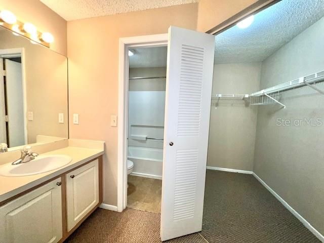 2585 GRASSY POINT DRIVE 215, Lake Mary, FL 32746