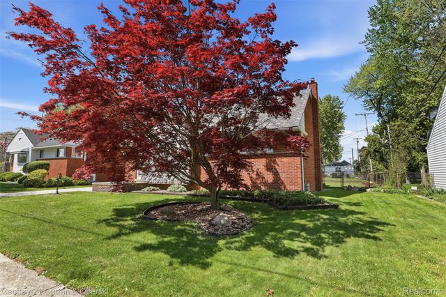 2464 Cornell Street, Dearborn, MI 48124