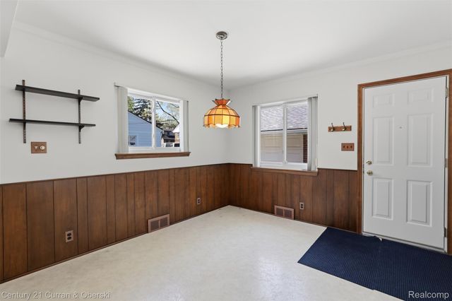 2464 Cornell Street, Dearborn, MI 48124