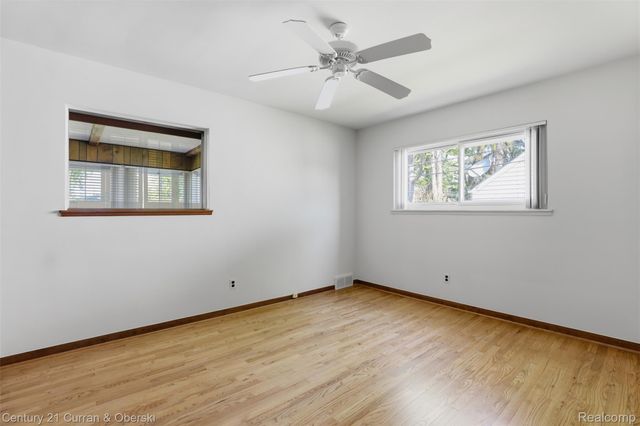 2464 Cornell Street, Dearborn, MI 48124