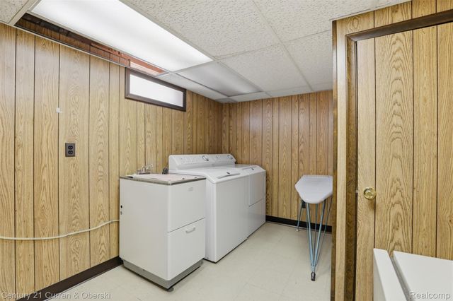 2464 Cornell Street, Dearborn, MI 48124