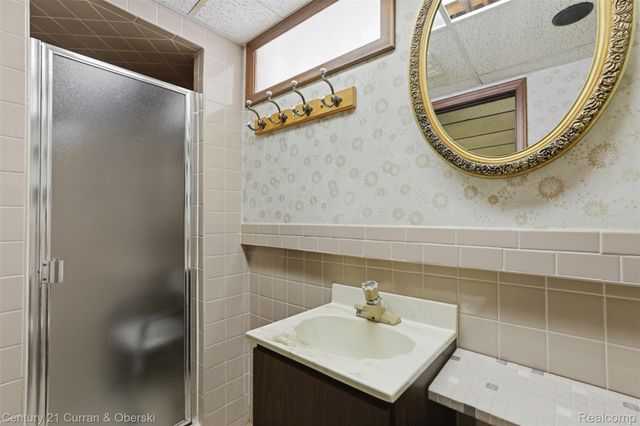 2464 Cornell Street, Dearborn, MI 48124