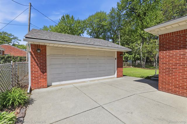 2464 Cornell Street, Dearborn, MI 48124