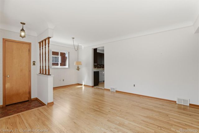 2464 Cornell Street, Dearborn, MI 48124