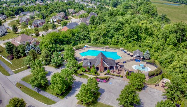 8640 Treeline Drive, Florence, KY 41042