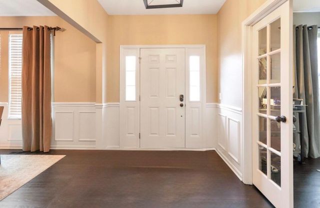 8640 Treeline Drive, Florence, KY 41042