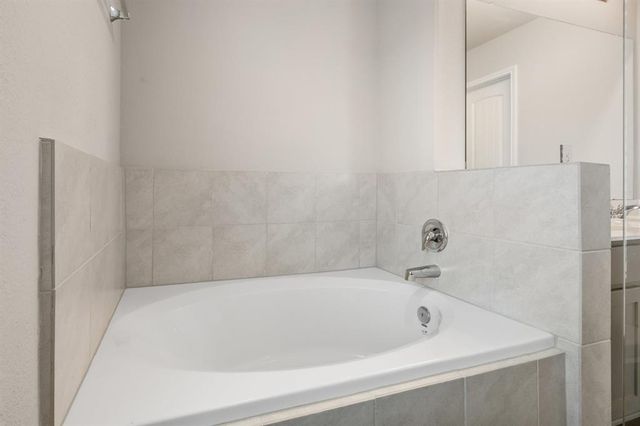 2580 Westslope Drive, Conroe, TX 77384