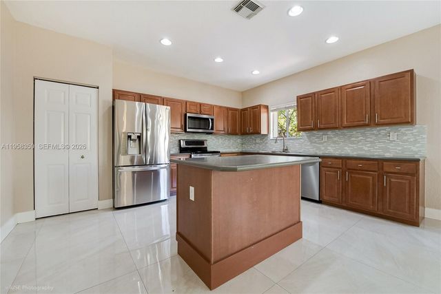 22604 SW 94th Ct, Cutler Bay, FL 33190