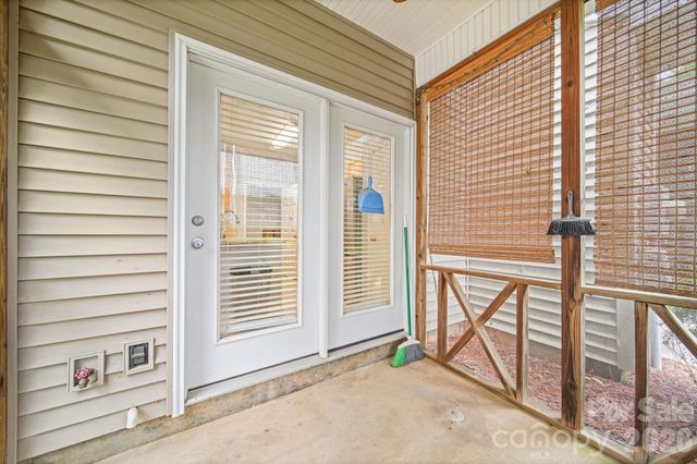 2422 Loch Stone Drive, Gastonia, NC 28054
