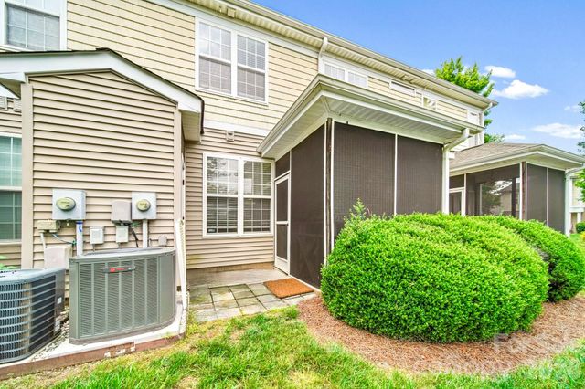 2422 Loch Stone Drive, Gastonia, NC 28054