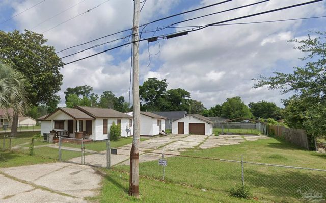 2440 W Desoto, Pensacola, FL 32505